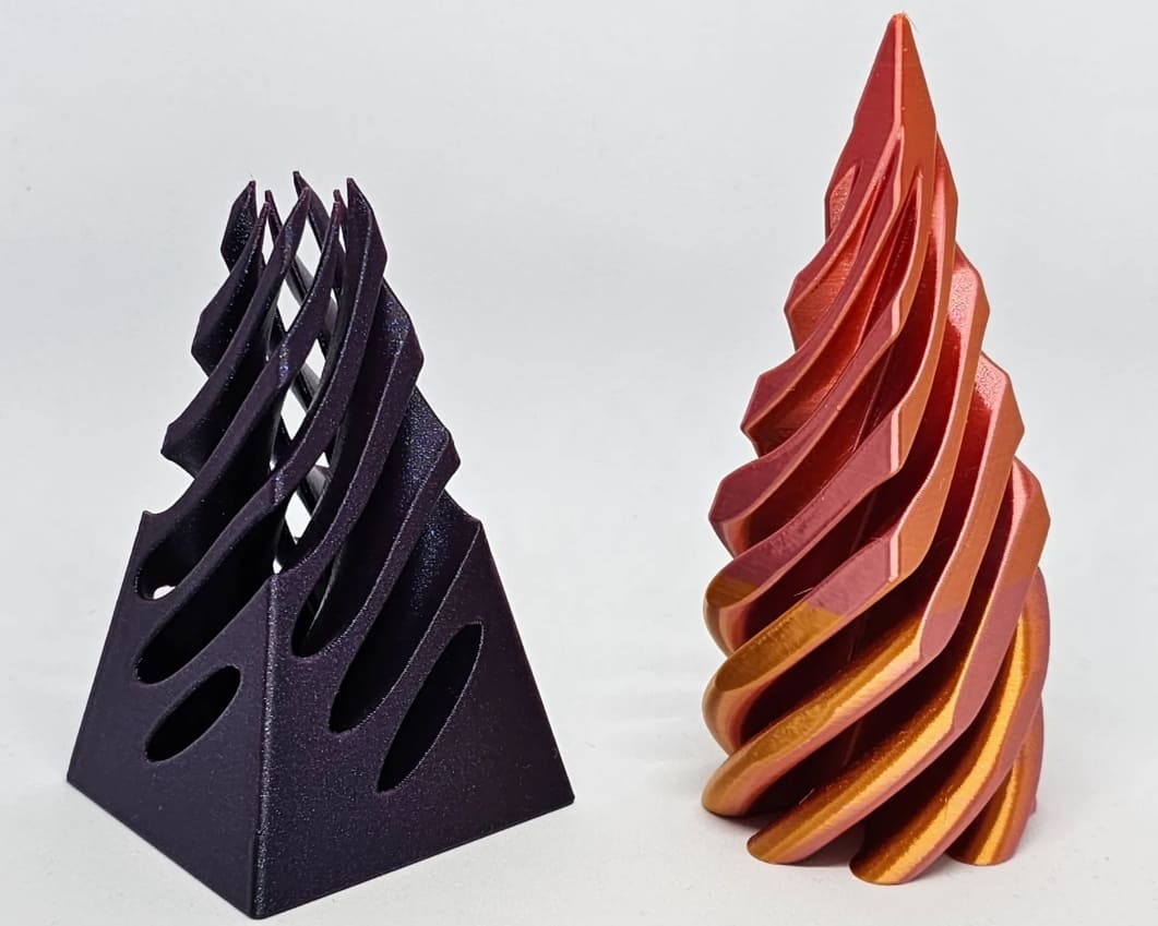 3d-printed-fidget-toys-10_impossible-pyramid-passthrough