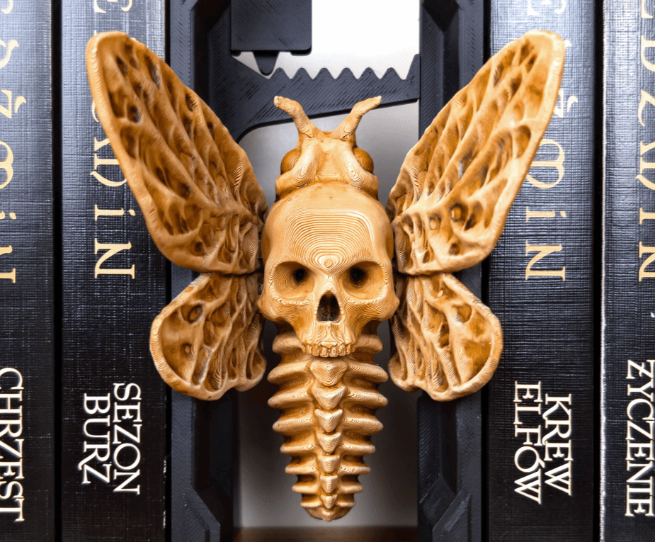 creepiest-and-coolest-3d-prints_halloween-skull-moth
